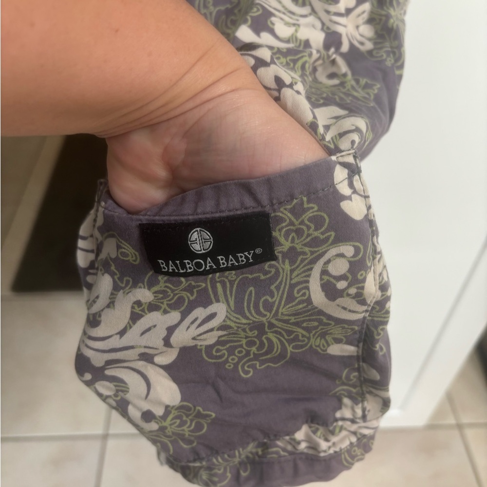 Nursing Cover - Picture 4 of 5